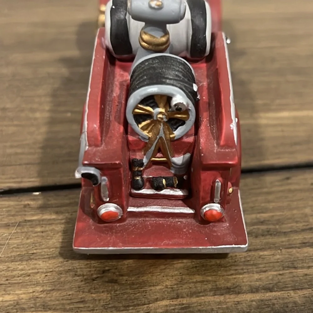 Dept 56 dark red porcelain fire truck hv series 1991